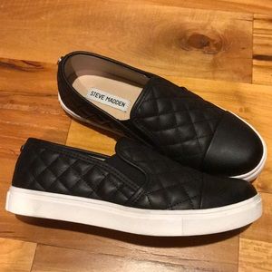 Steve Madden Black Zaander Slip-Ons